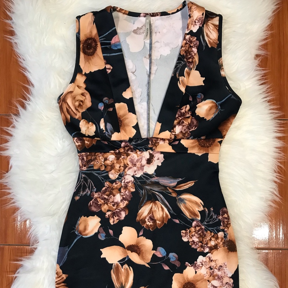 Midi Dress deep V-neck